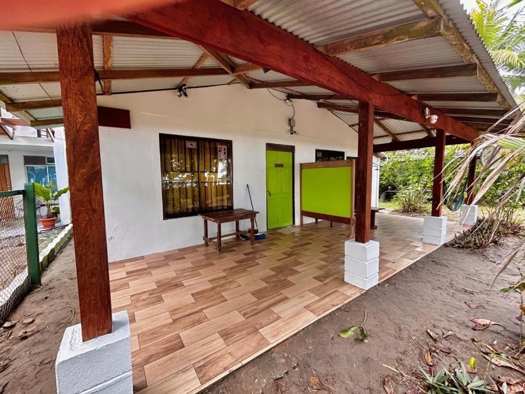 Hotel Casa Turtle Bogue Tortuguero Zewnętrze zdjęcie